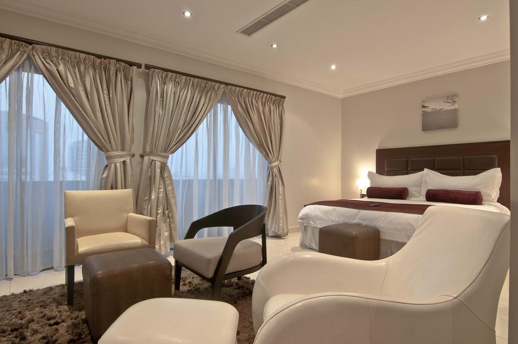 L'Eola Suites Abuja Szoba fotó
