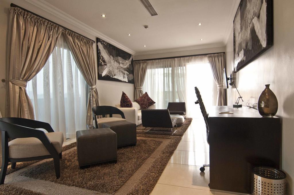 L'Eola Suites Abuja Szoba fotó