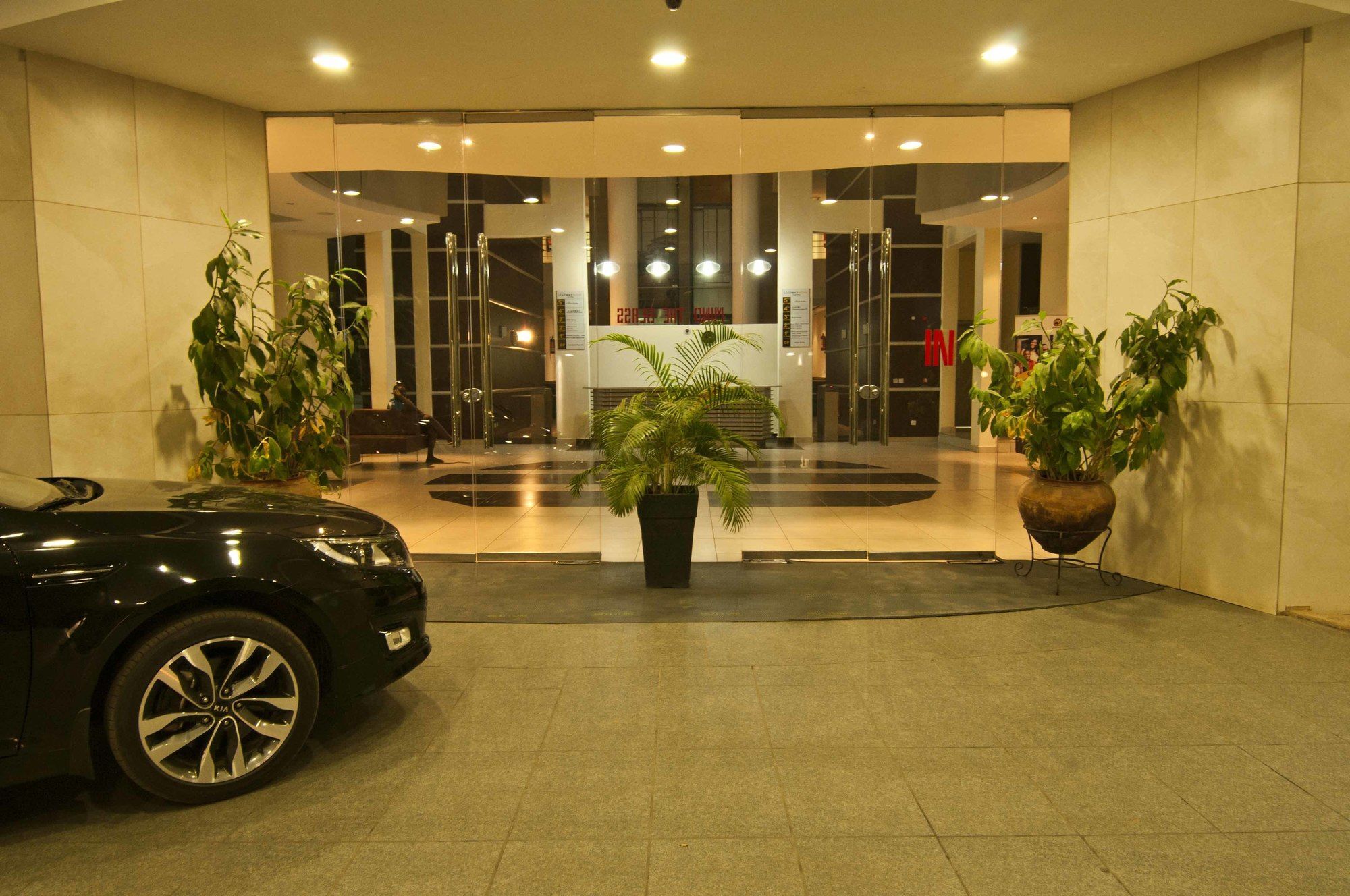L'Eola Suites Abuja Kültér fotó