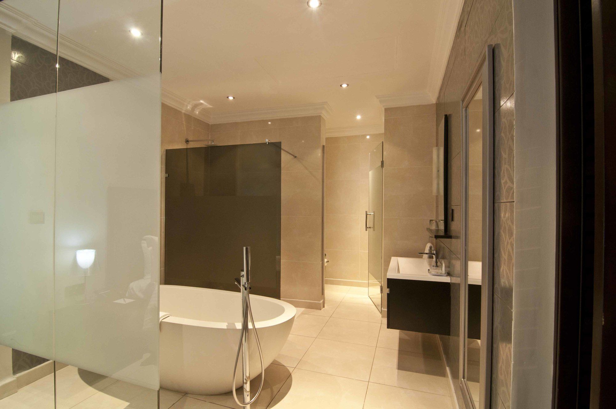 L'Eola Suites Abuja Kültér fotó