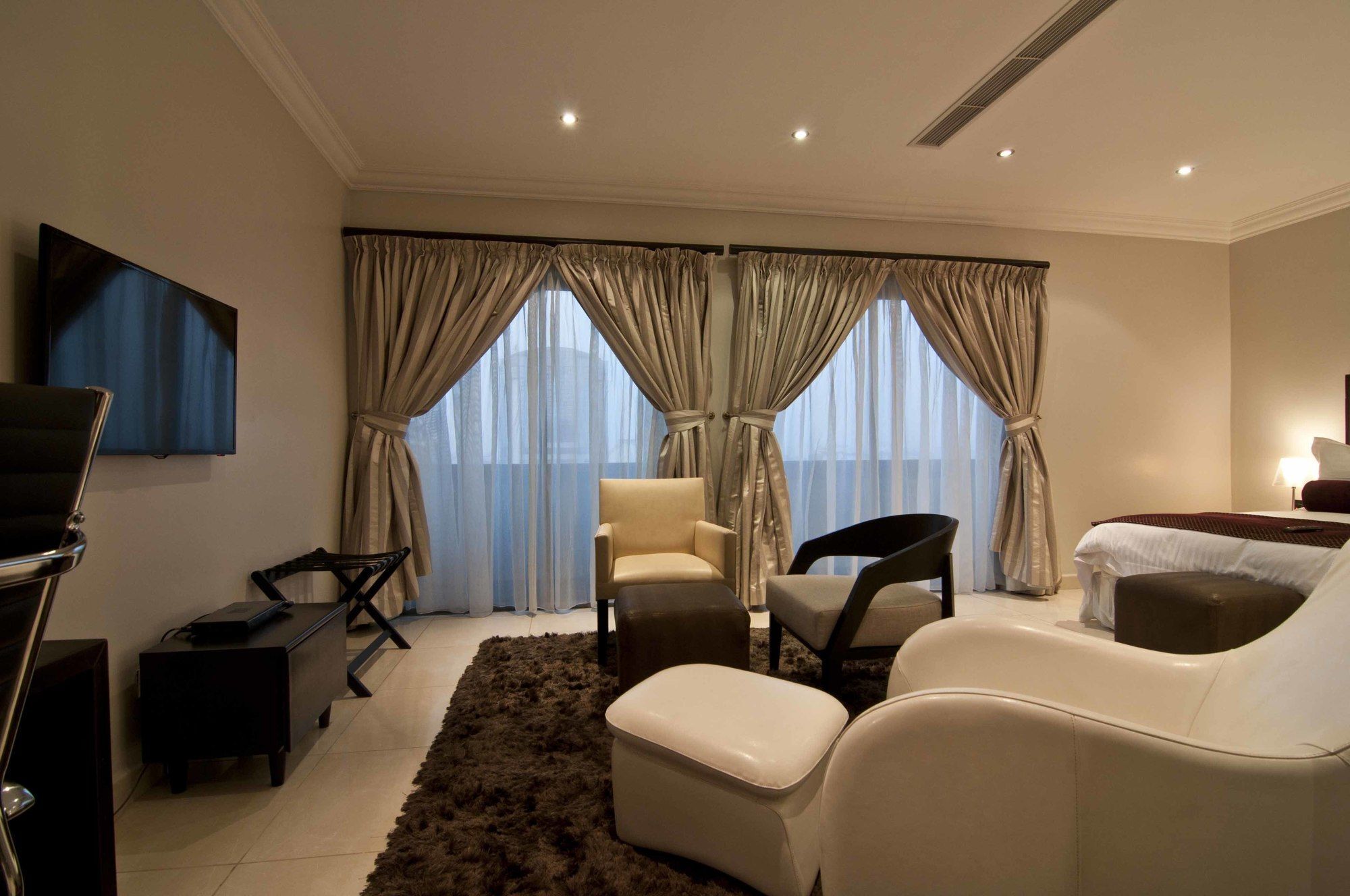 L'Eola Suites Abuja Kültér fotó